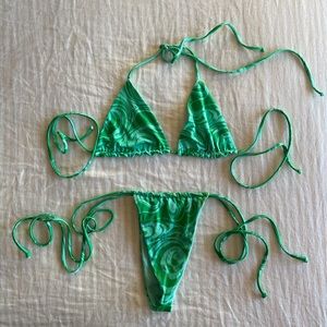 Frankie’s bikini green swirl print barely worn